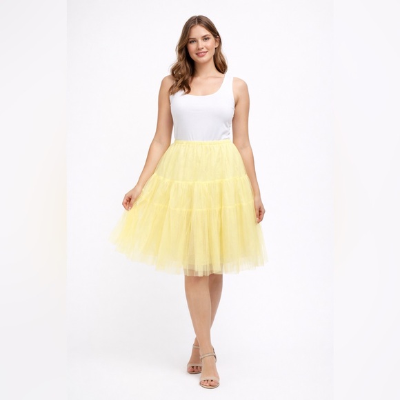 Essentiel Antwerp tulle skirt Yellow ruffle tiered cotton women's size 4 /  38